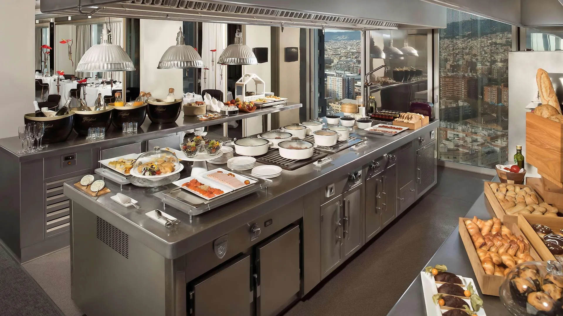 Melia Barcelona Sky 4* Sup Hotell